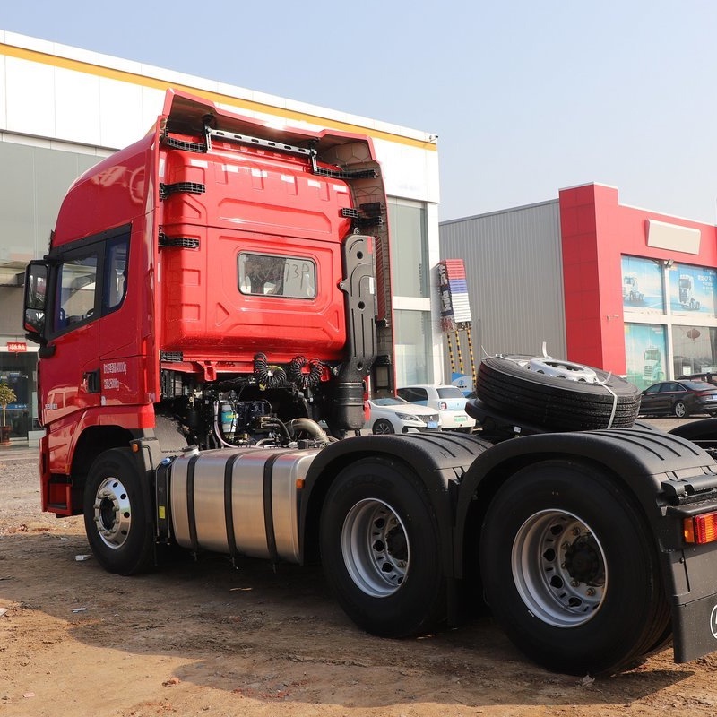 Camion tracteur Shacman X5000 6x4 de 550HP