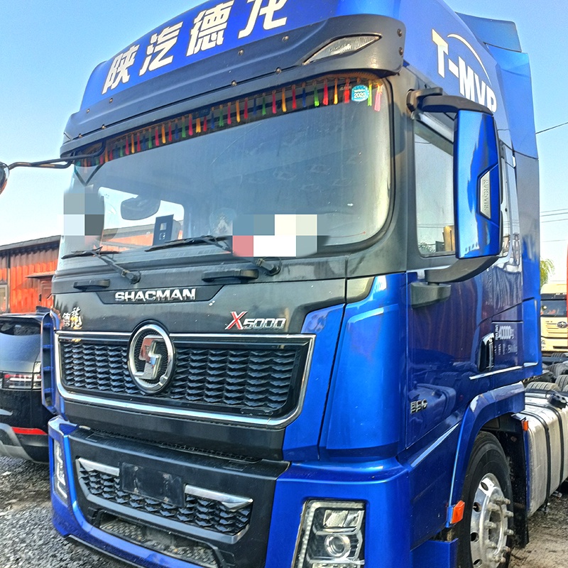 Camion tracteur Shacman X5000 6x4 de 550HP