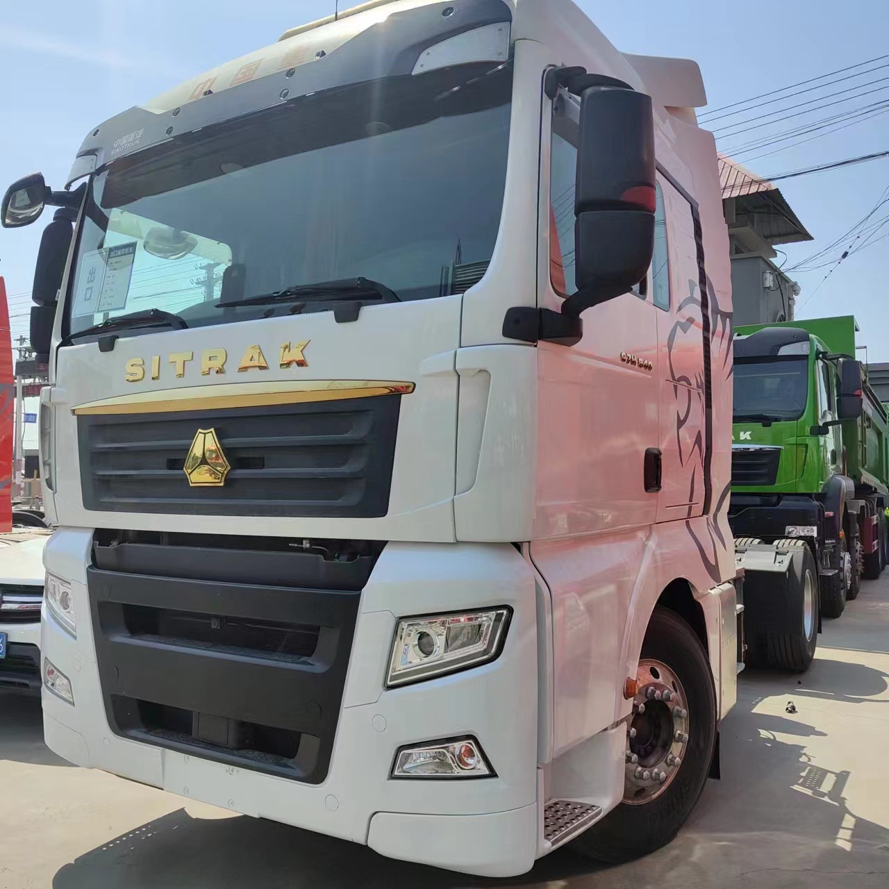 Camion Sinotruk 540 ch 6x4 automatique