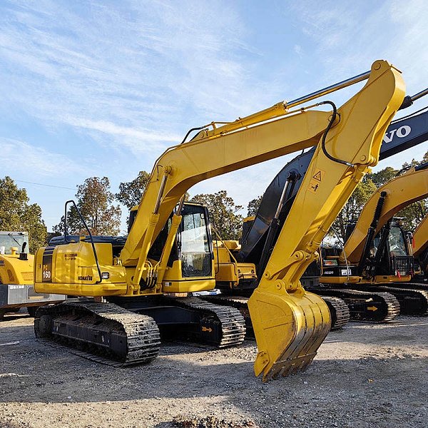 Подержанный экскаватор Komatsu PC160LC