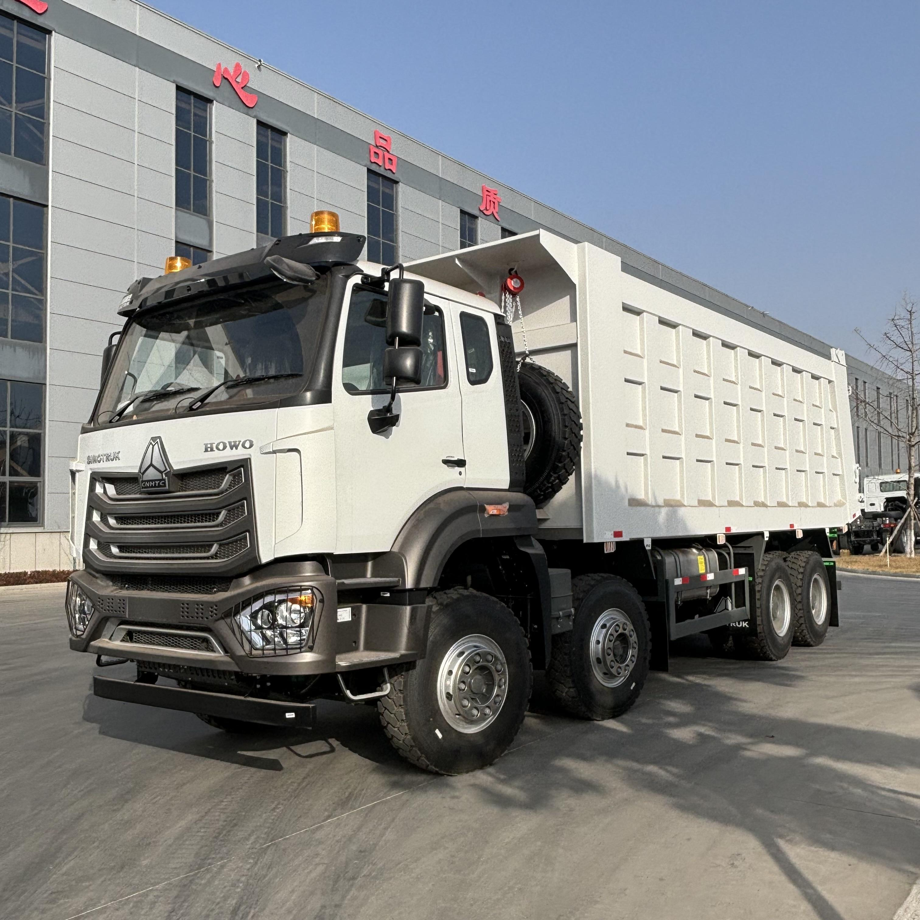 Camion-benne Sinotruk Howo TX 440HP 8x4 à benne en U de 6,5 m