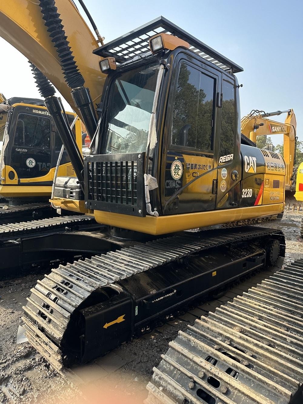 Экскаватор Cat 323