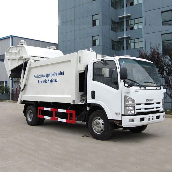Camion de collecte des ordures 4x2