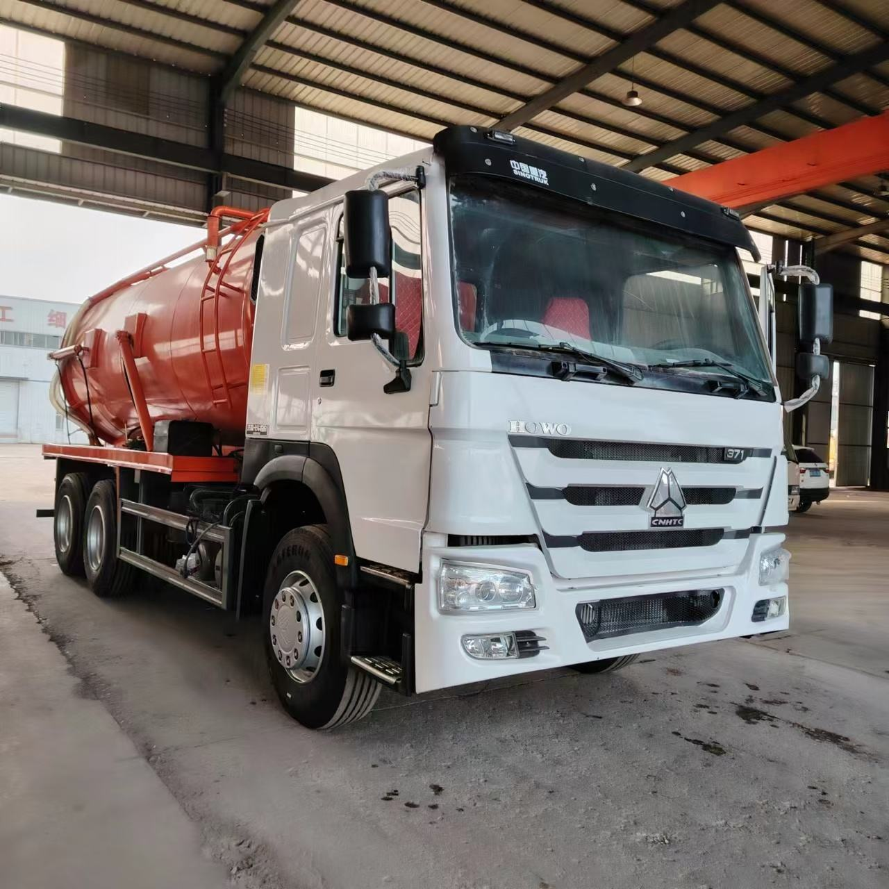 Sewage Vacuum Tank Trucks