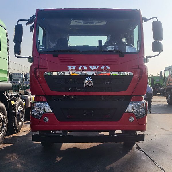 Tracteur routier Howo T7H 4x2 440 ch Euro 5