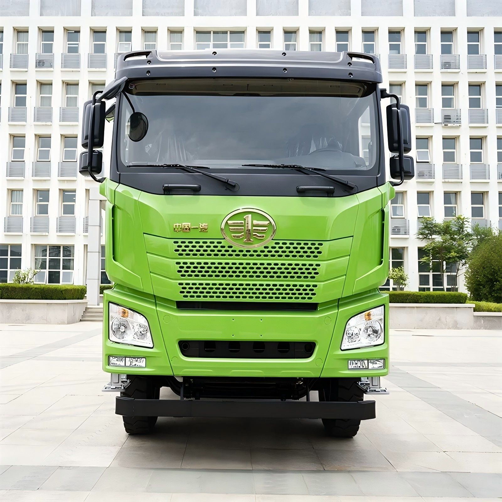 Camion-benne basculant FAW JH6 6x4 10 375 HP