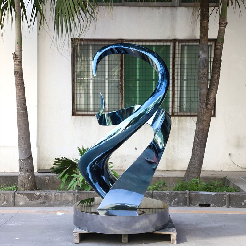 Customized electroplated blue mirror stainless steel twisted ribbon modern sculpture relief printing large floor standing statue