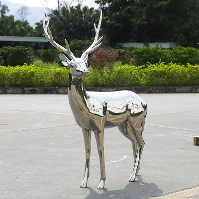 Jingyue can customize stainless steel outdoor deer abstract sculpture for handmade decoration in hotel public areas