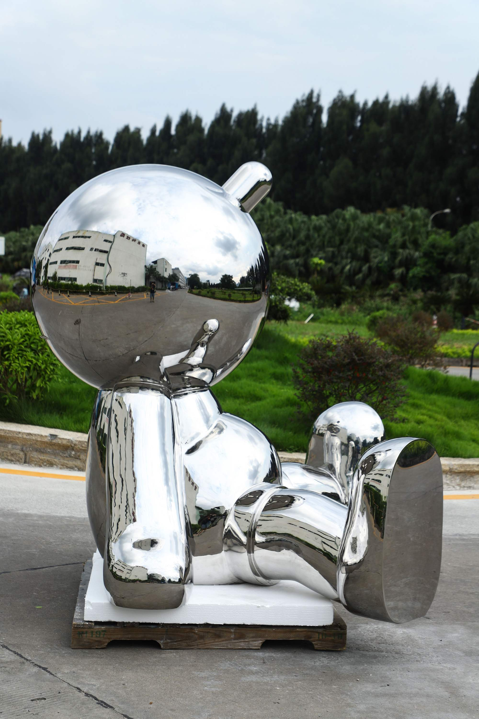 Jingyue Stainless Steel Outdoor Large Image Abstract Sculpture Handmade Ornament Hotel Public Area Electroplating Decoration