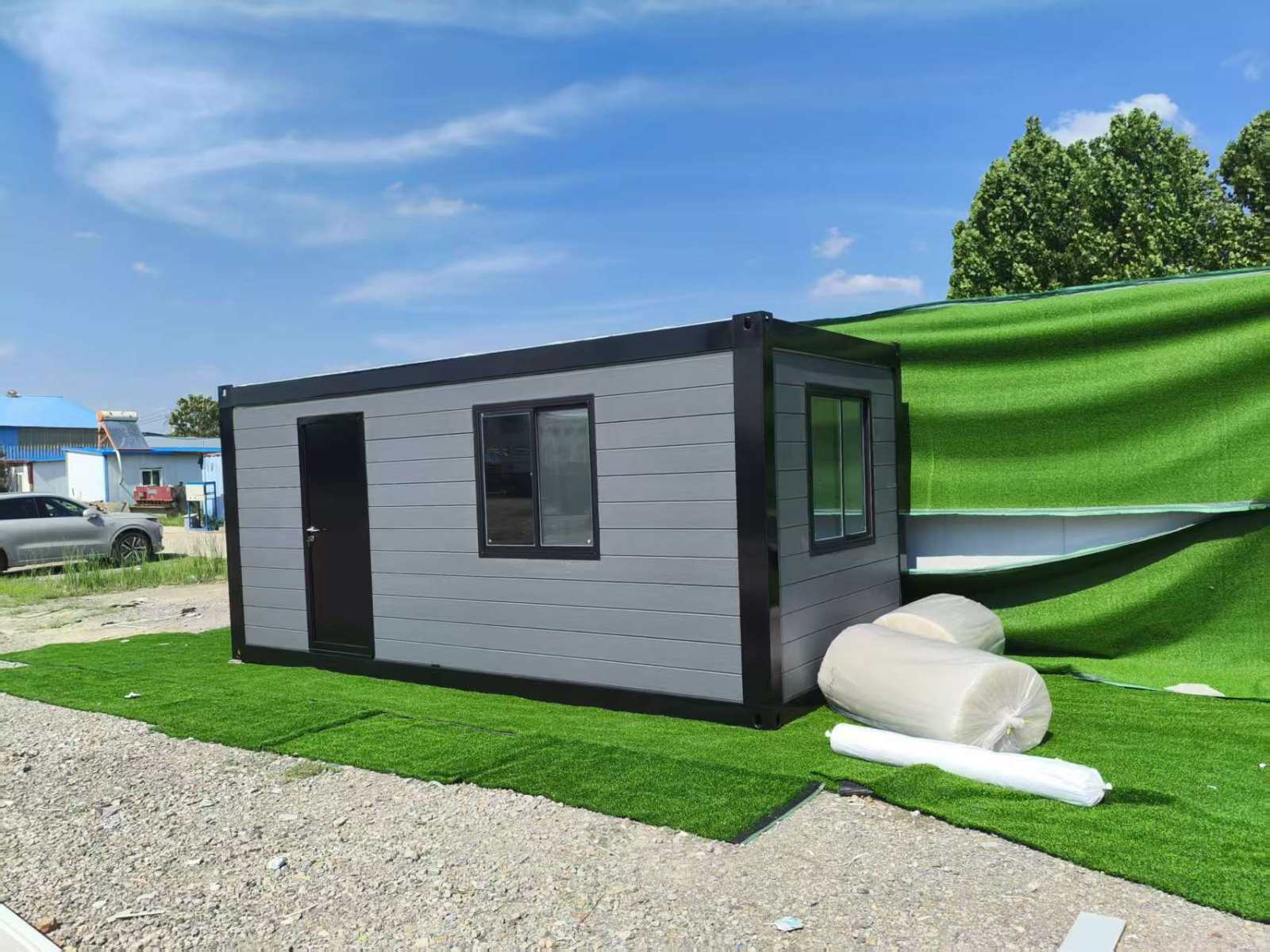 Flat-Pack Container House