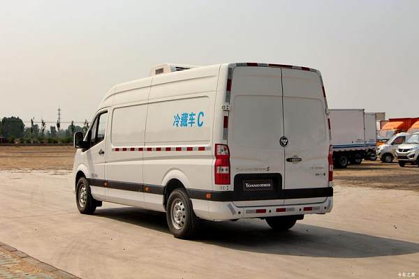Tuyano S 163 HP 4X2 Refrigerated Van