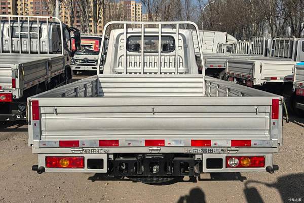 Xiangling V5 2L Gasoline 139 HP