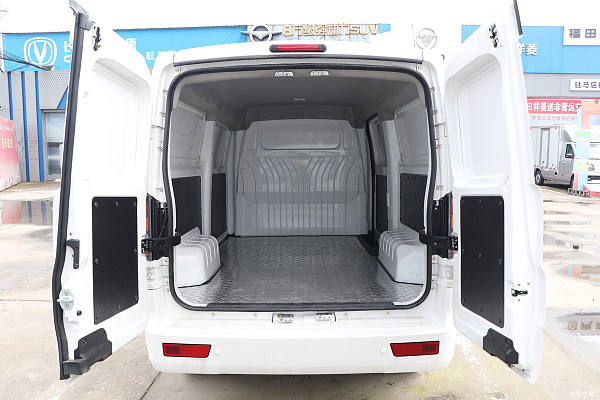 Zhiling EV6