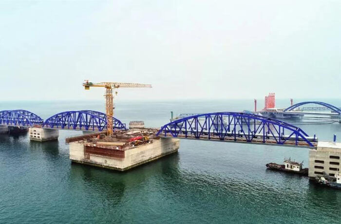 Caisson enables steel bridge completion on SPG wharf