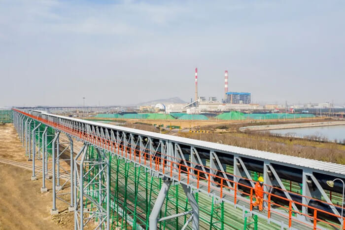 Pipe Conveyors - closed transportation for bulk materials