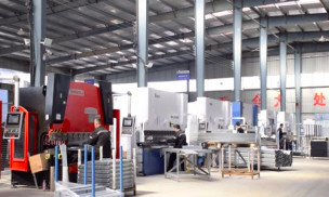 CNC production lines and 4 KUKA robot lines