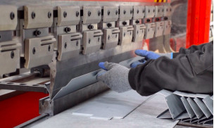 CNC production lines and 4 KUKA robot lines