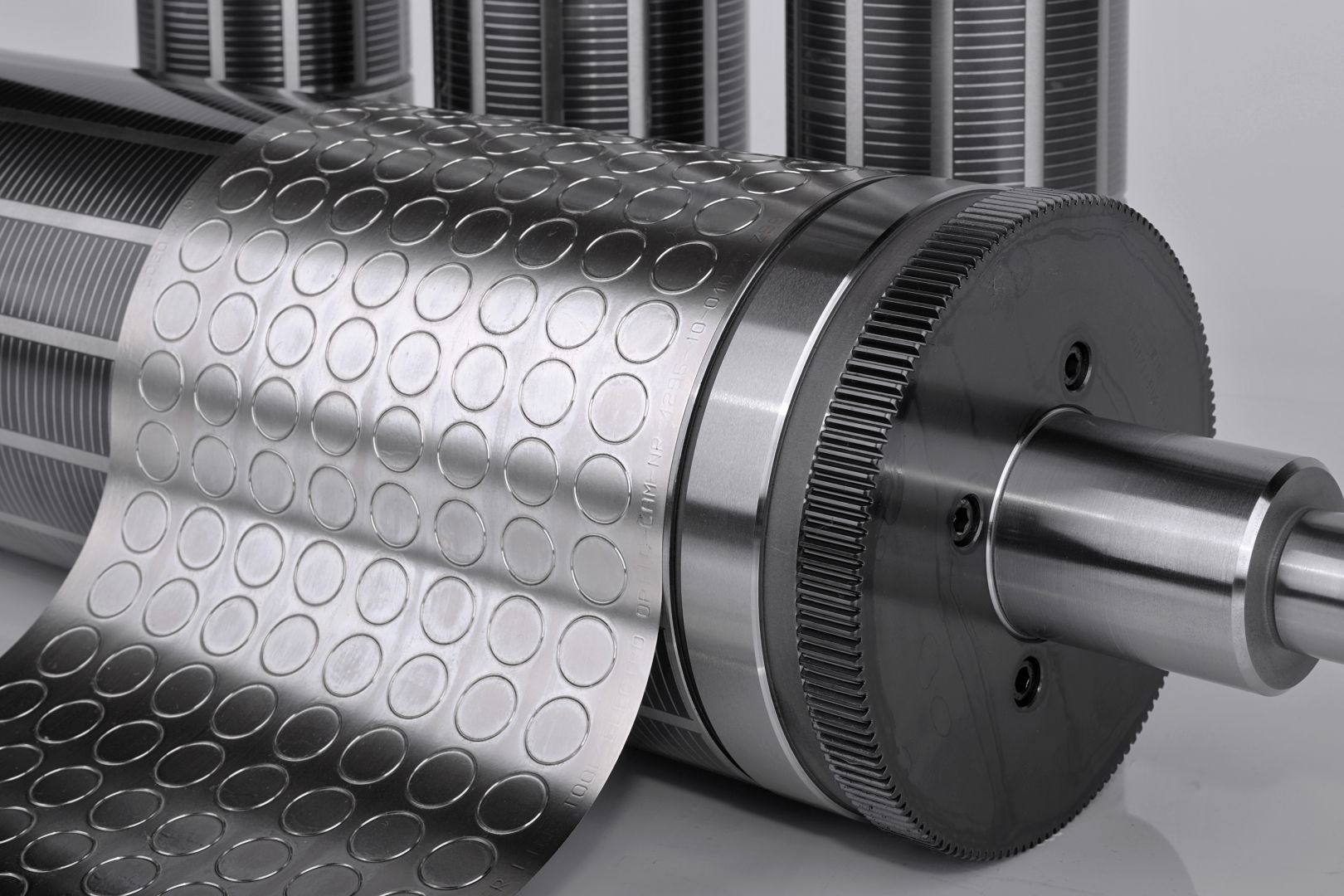 Flexible Dies and Rotary Cutters: Choosing Cutting Tools in the Printing Industry