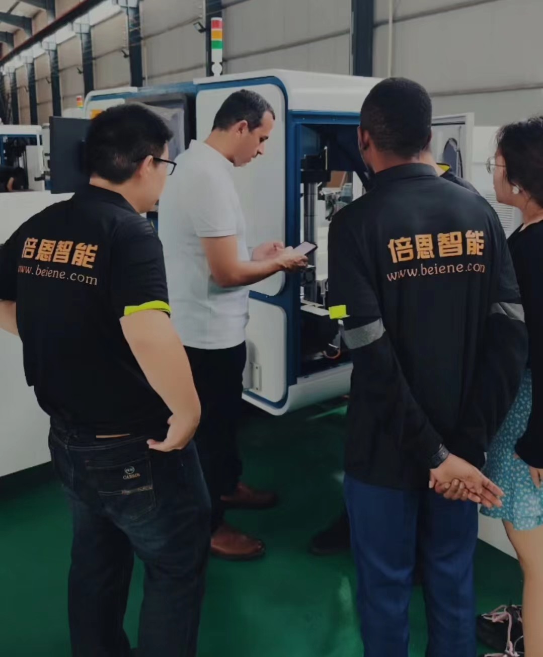 Agents Impressed by Innovative Busbar Machines During their Visit