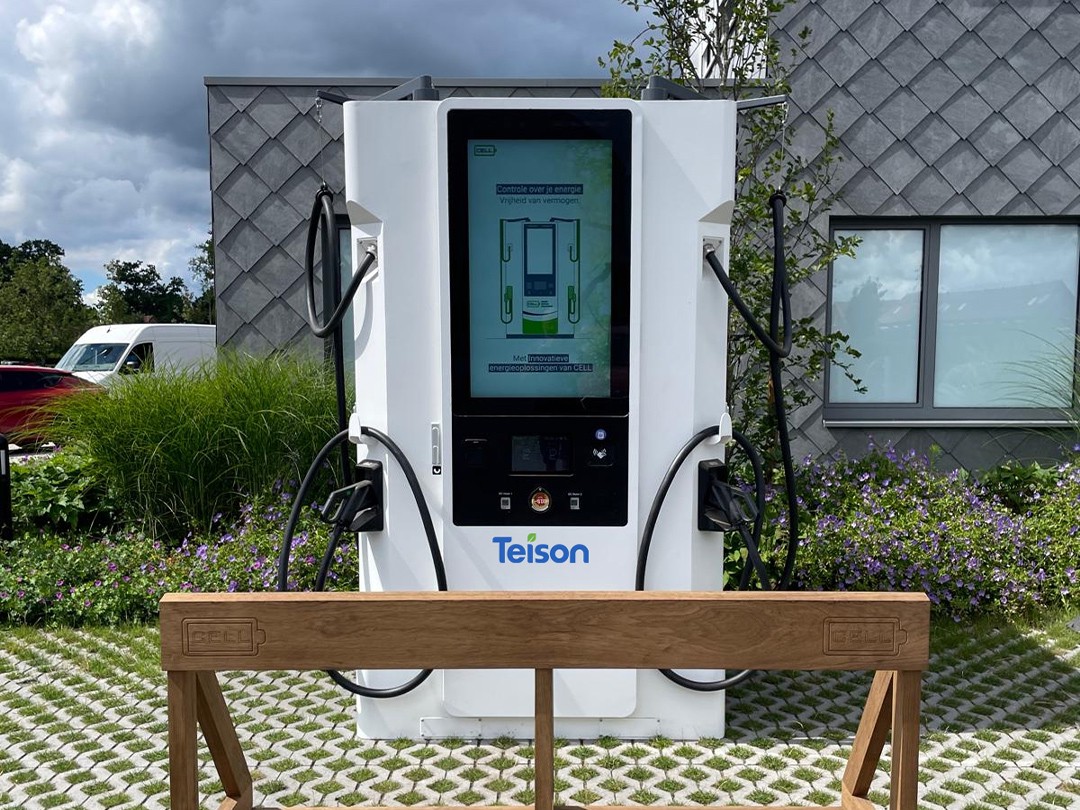 Estación de carga para vehículos eléctricos con batería integrada Teison DC ESS de 120 kW/186 kWh instalada en Bélgica, 2026