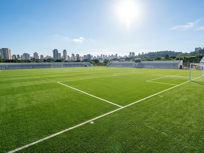 Why Artificial Turf Performs Better Than Natural Grass During Summer Why Artificial Turf Performs Better Than Natural Grass During Summer