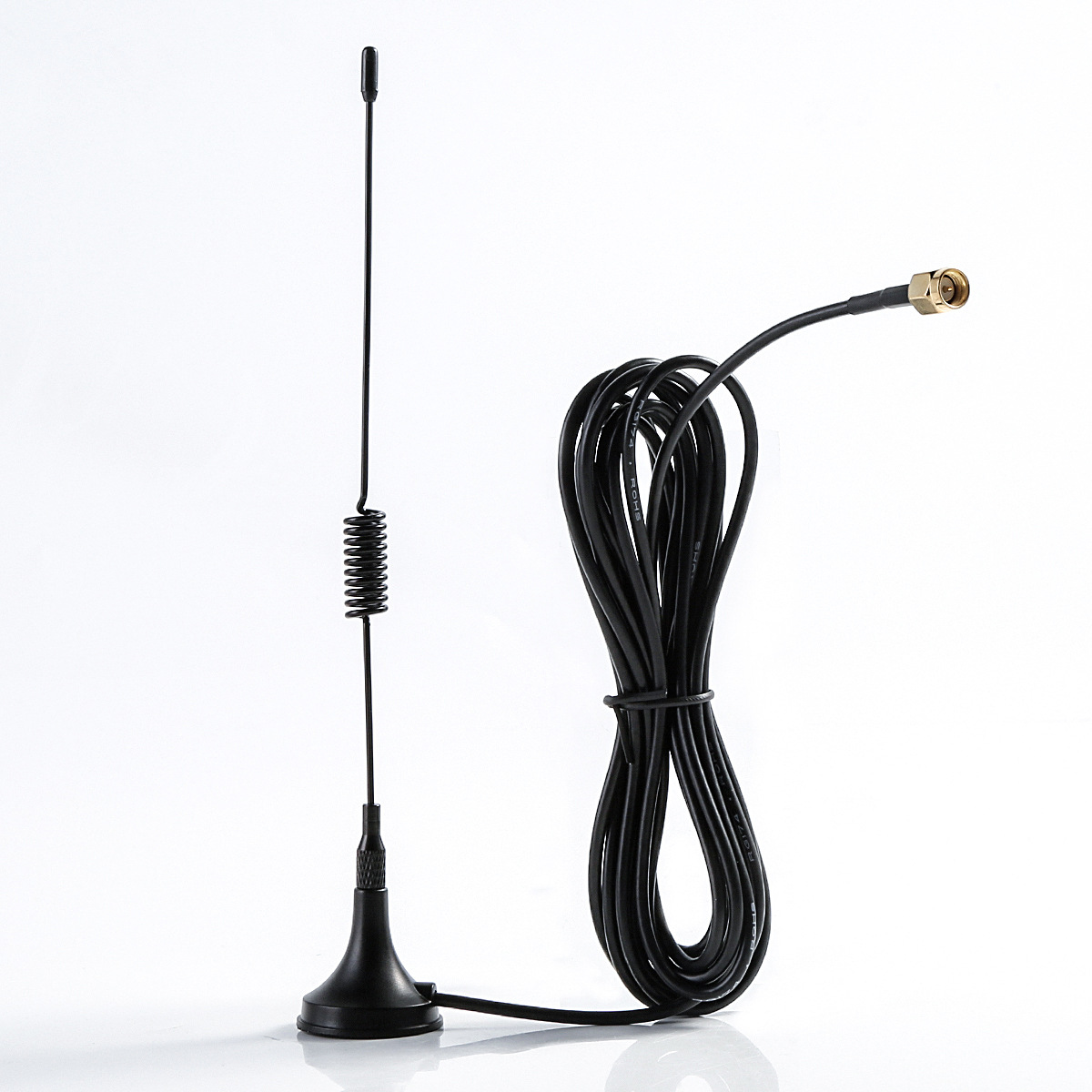 ¿Se pueden utilizar indistintamente las antenas de 2.4GHz y 5GHz?