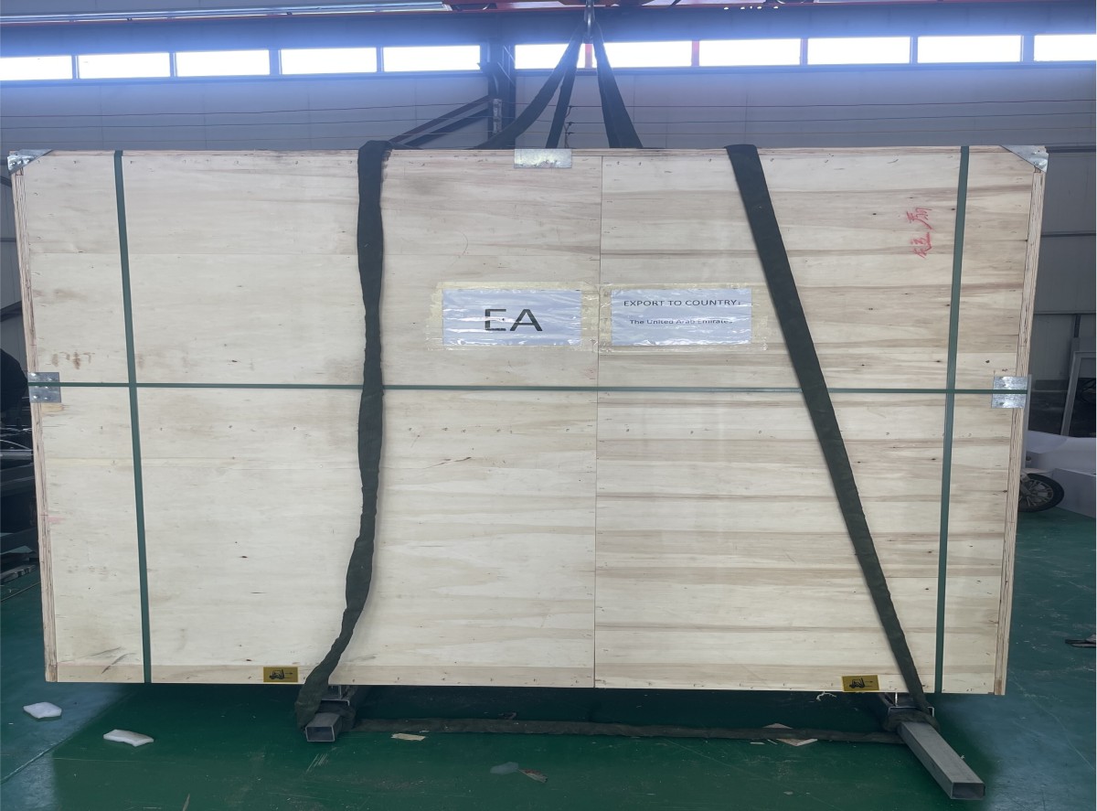 图片2.jpg Máquina biseladora de barras colectoras inteligente BEIENE exportada a los Emiratos Árabes Unidos