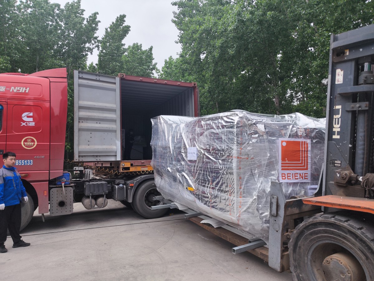 BEIENE entrega una máquina punzonadora y cortadora de barras colectoras 3D a Canadá