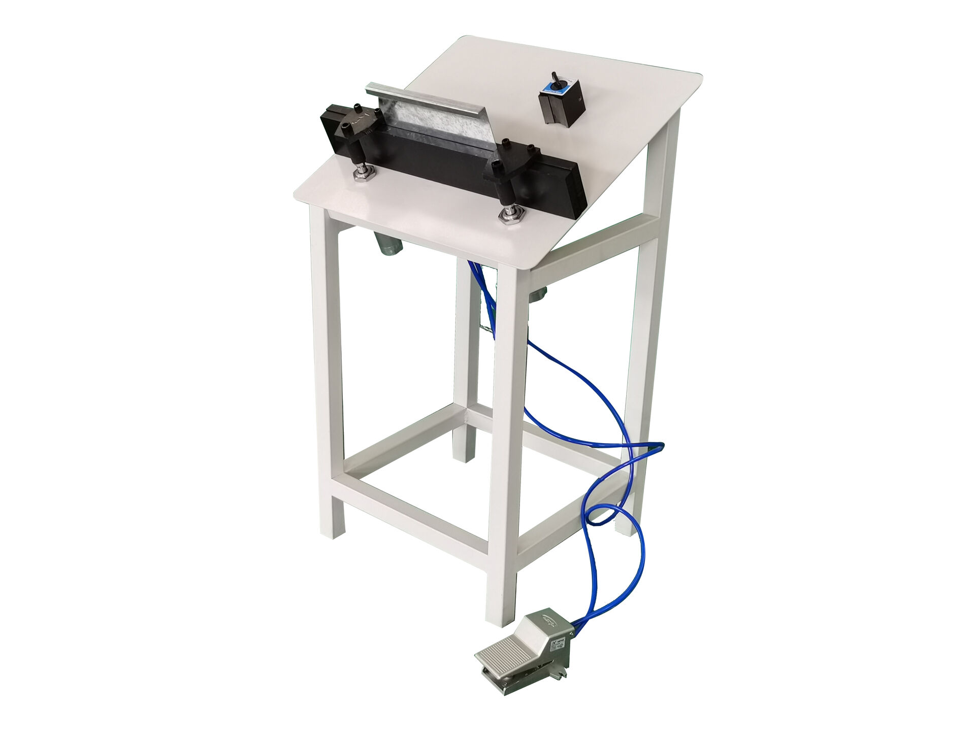 pneumatic binding machine
