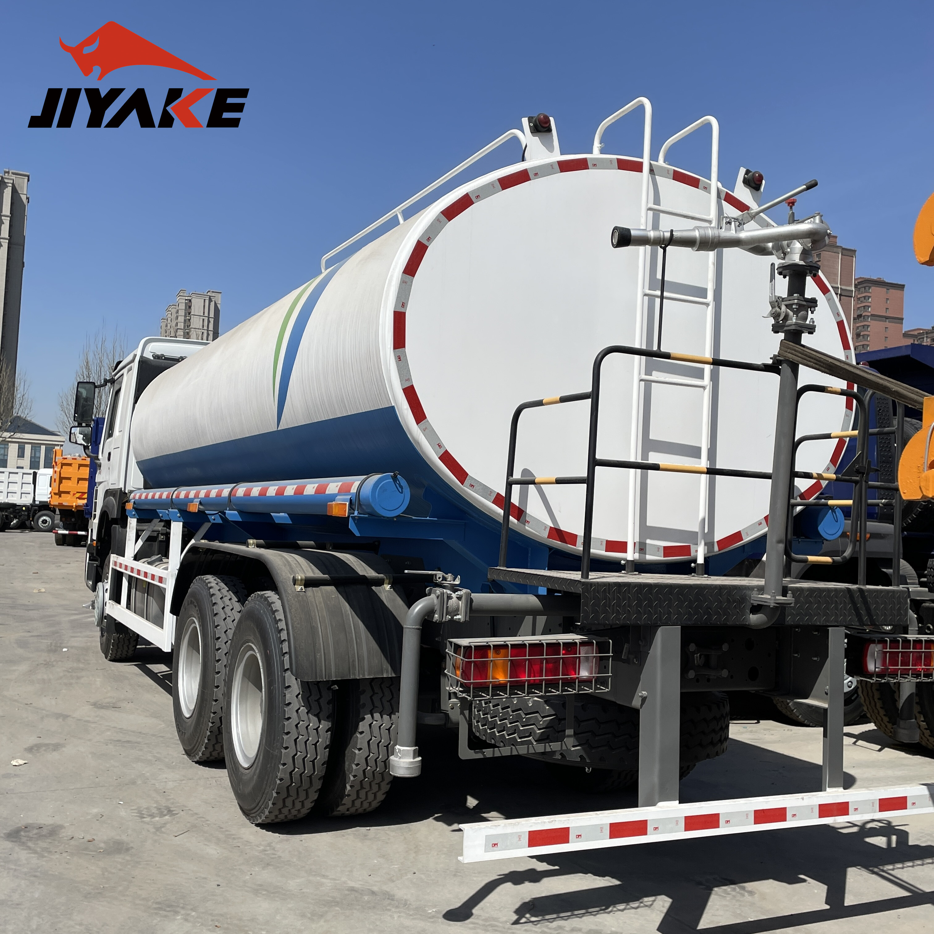 Water tank truck Water tank truck