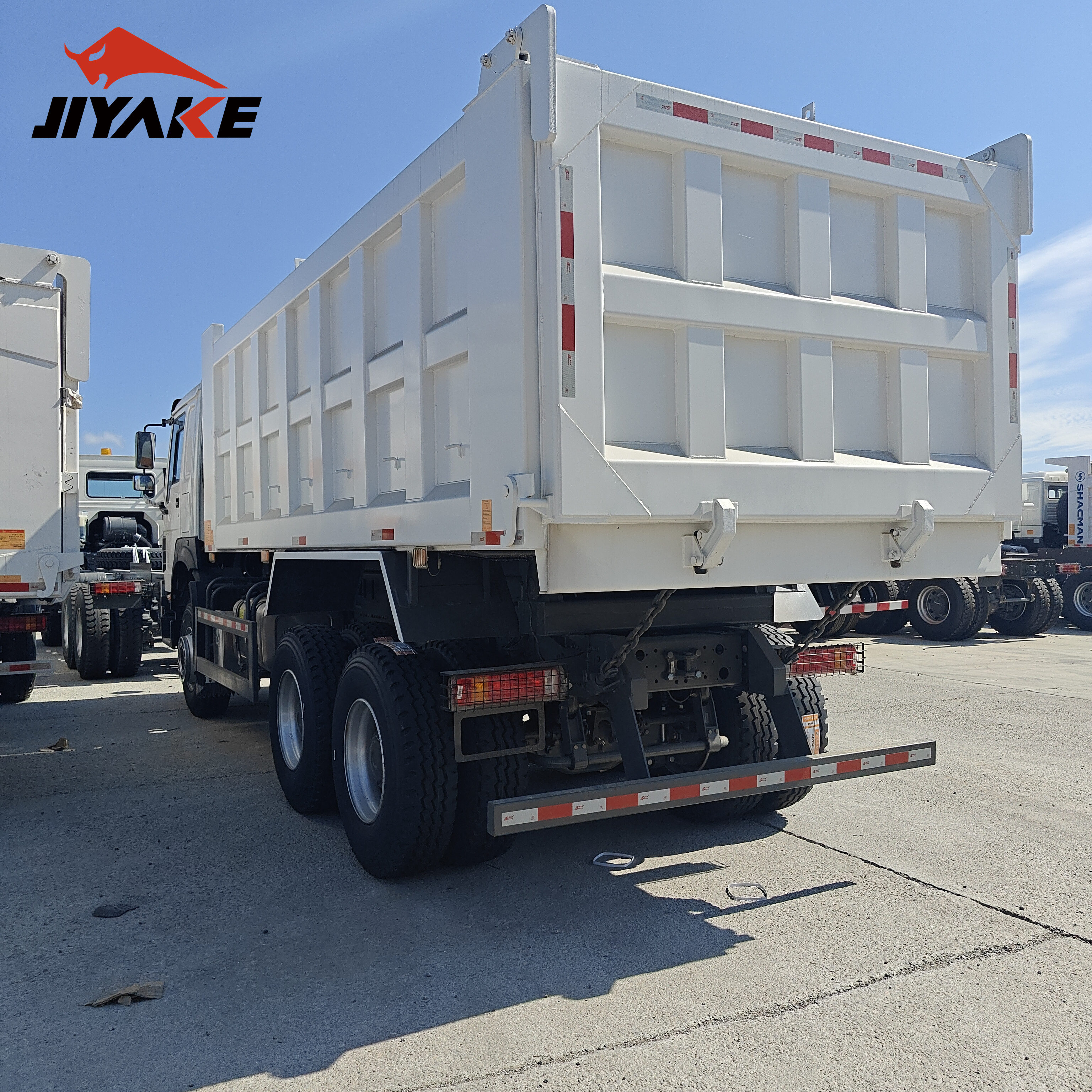 2025 Sinotruk HOWO 20-30 Ton 6X4/8X4/ 380HP/400HP Dump Tipper Truck  Factory Wholesale Best Price