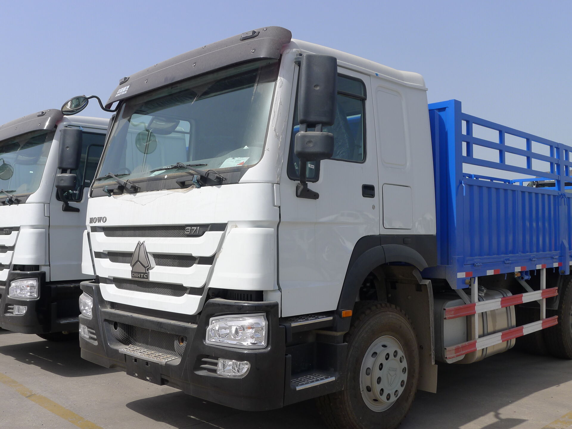 371hp cargo truck
