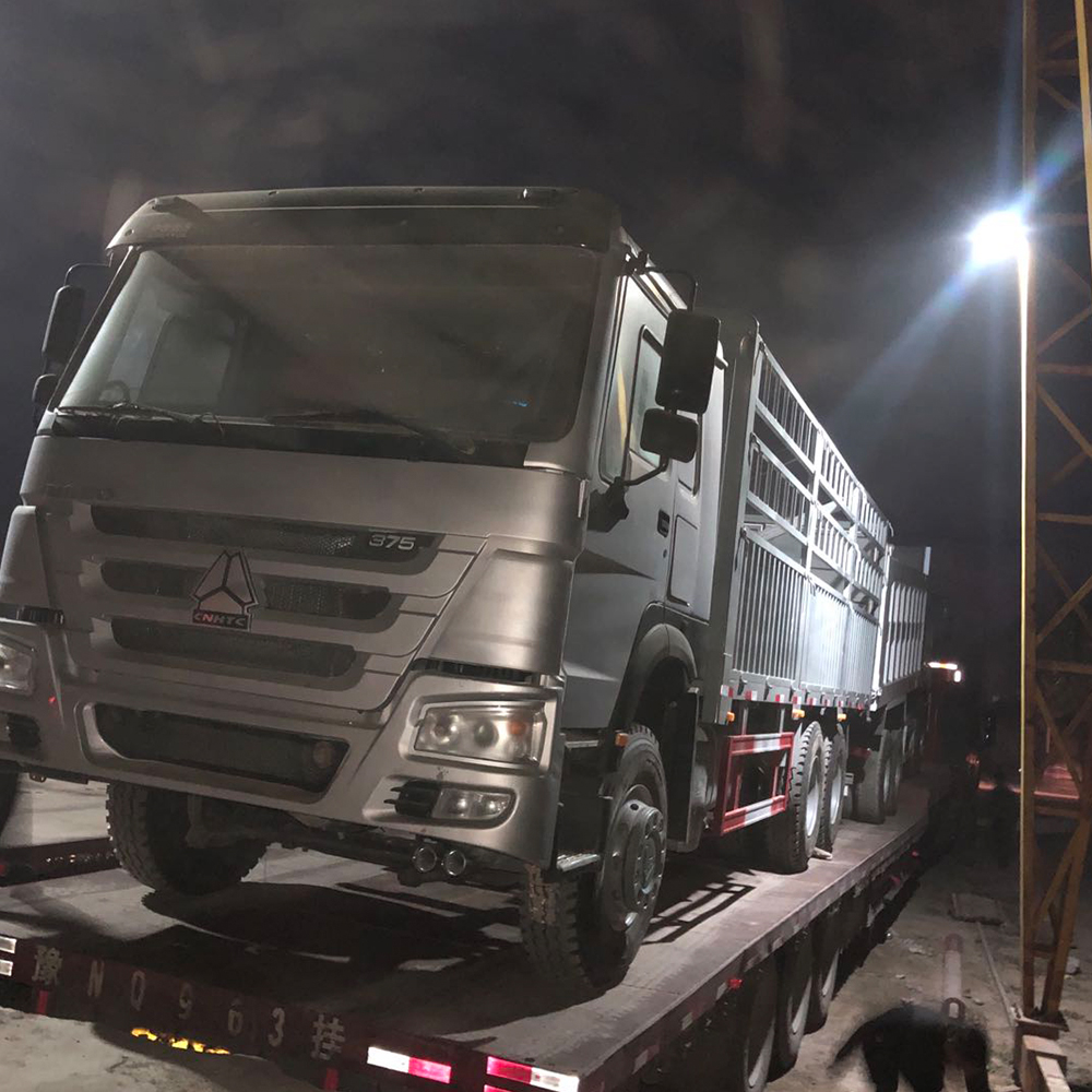 Used cargo truck