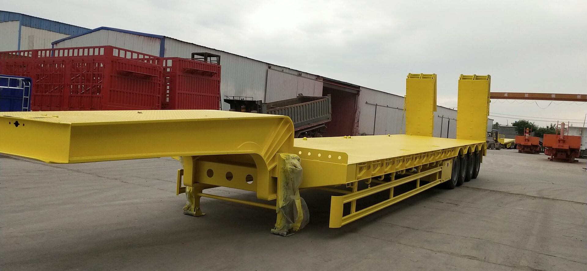 4 axles lowbed trailer