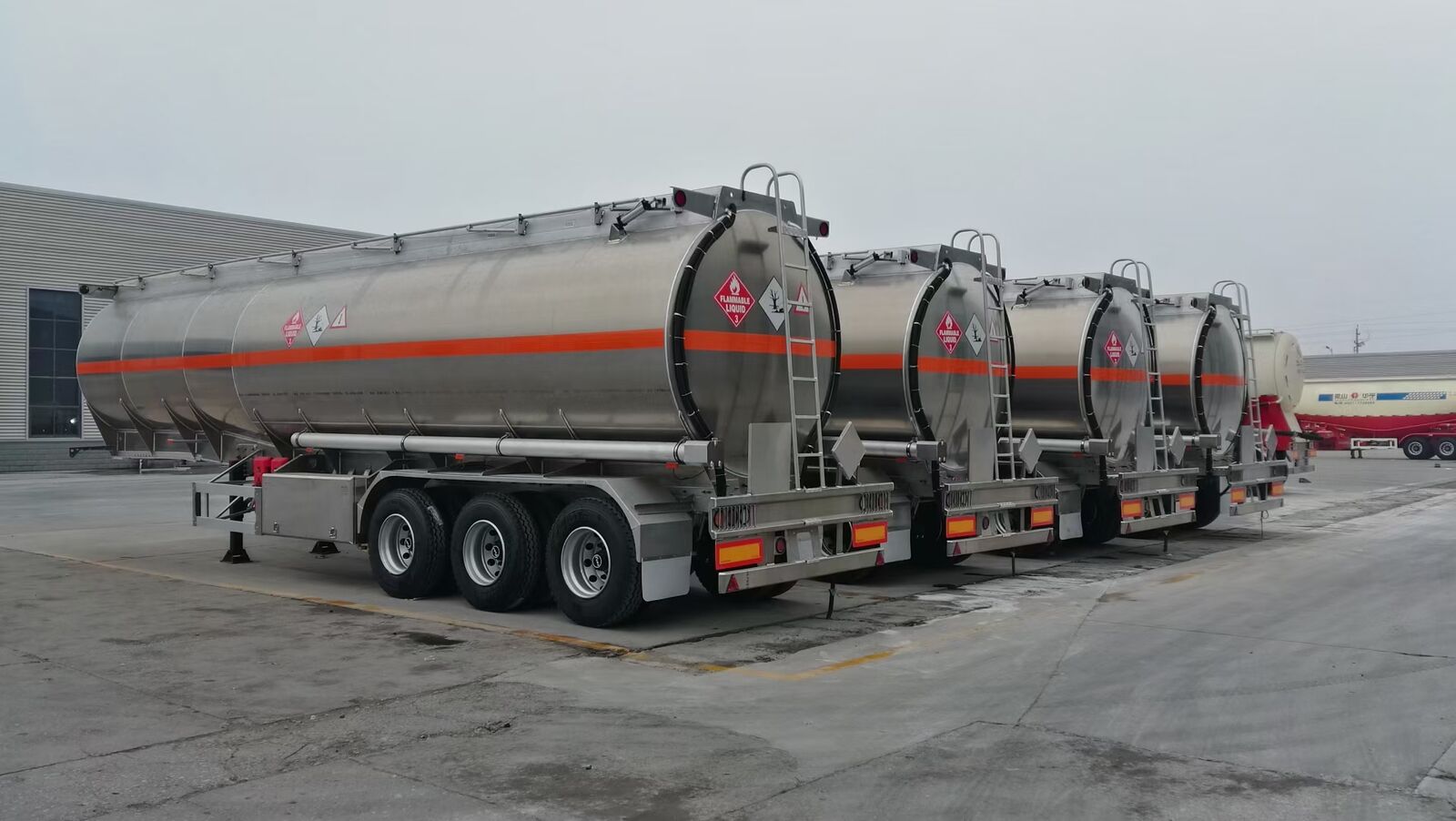 Aluminium tanker trailer