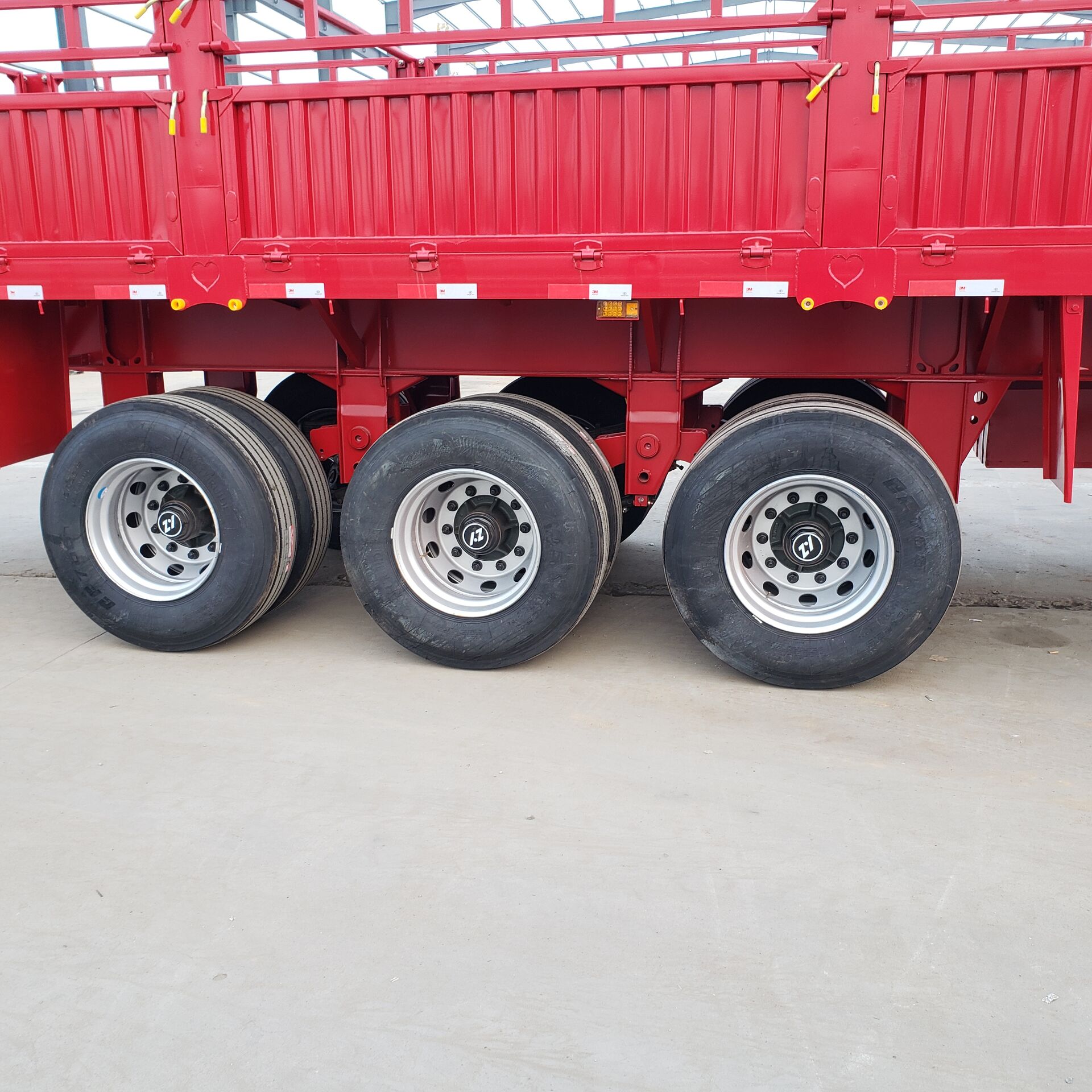Cargo trailer +side wall trailer