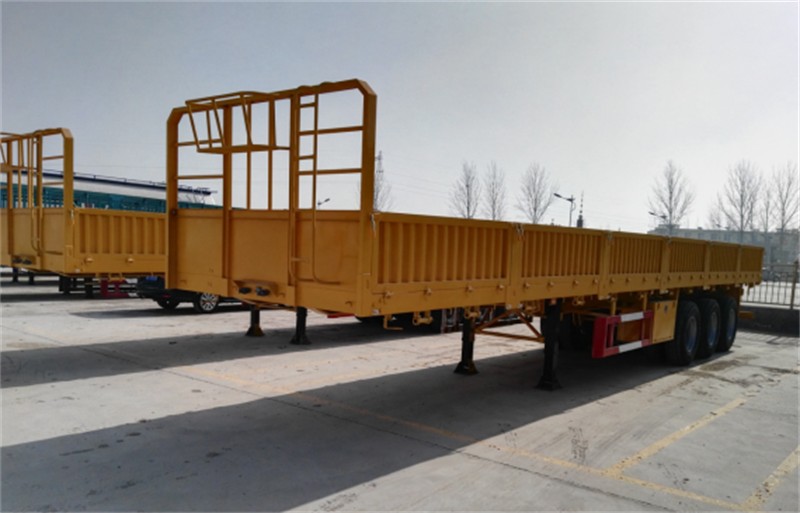 Cargo trailer +side wall trailer
