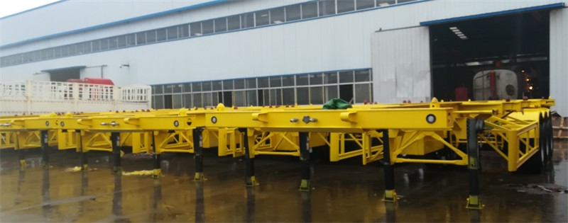 Skeleton semi trailer