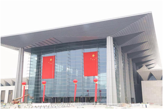 9米长的金晶超大超白玻璃再次应用于世界级的会展中心
