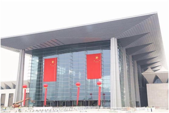 9米长的金晶超大超白玻璃再次应用于世界级的会展中心