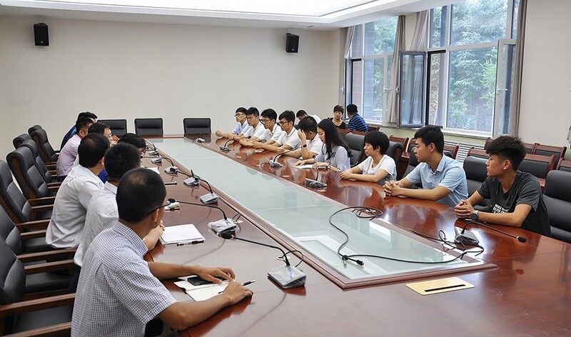 金秋助学•筑梦未来 ——“金晶奖学金”再励淄博一中优秀学子