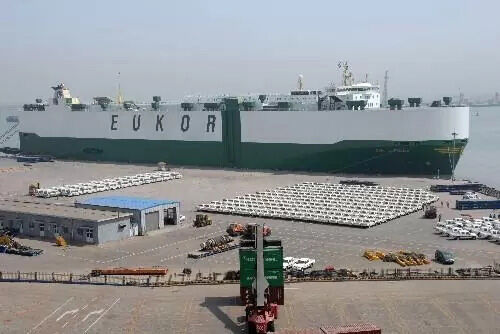Ocean Container transportation.jpg