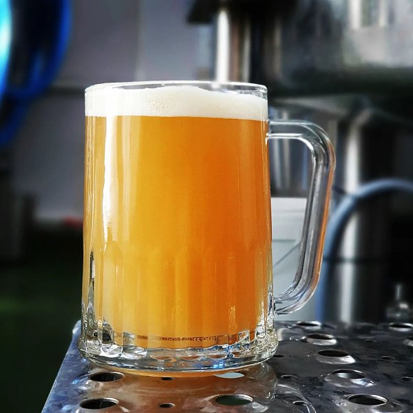 400L craft beer brewing system in UK brewery starts its first brew, cheers~