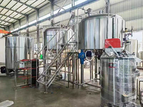 TONSEN another 2000l two vessel brewhouse, with a HLT for sale