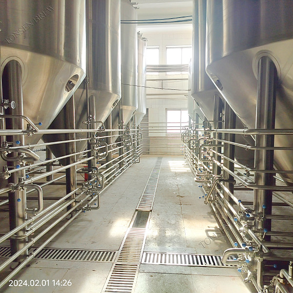 Congratulations!!! 2500L complete brewery equipment turnkey project is being delivered