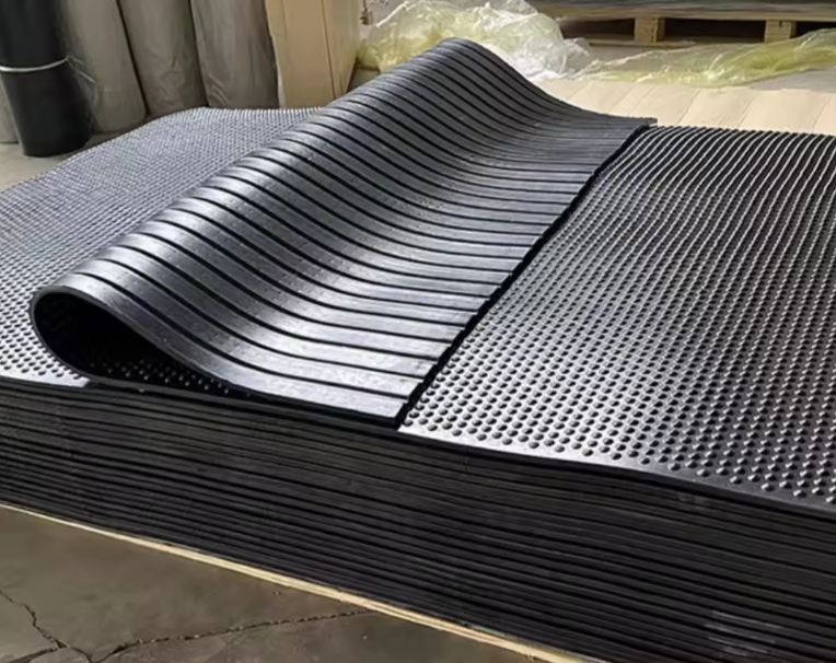 Make your stable more comfortable and safe: the advantages of choosing high-quality stable mats