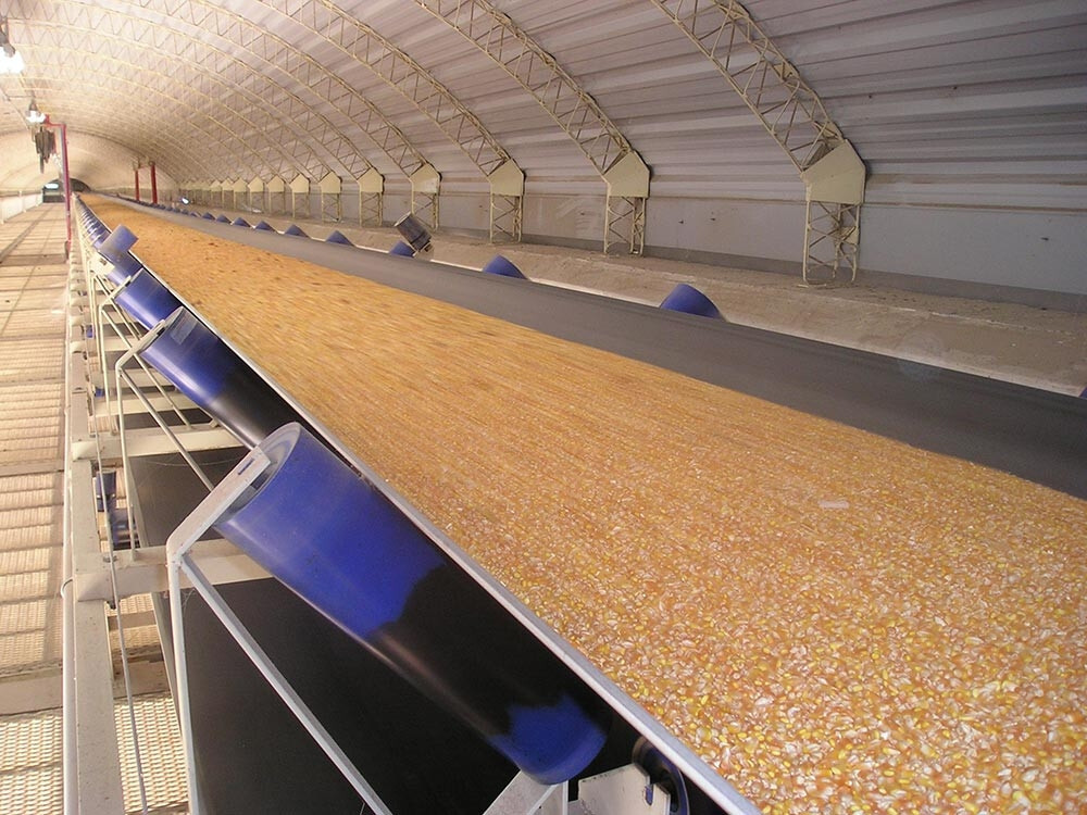 Applications and Advantages of Rubber Conveyor Belts in Agricultural Production
