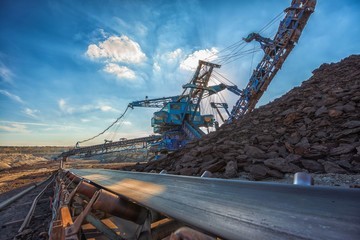 The Versatility and Efficiency of Conveyor Belt Systems