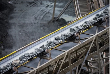 Crafted with Precision, Built to Convey — The Industrial Backbone of Rubber Conveyor Belts