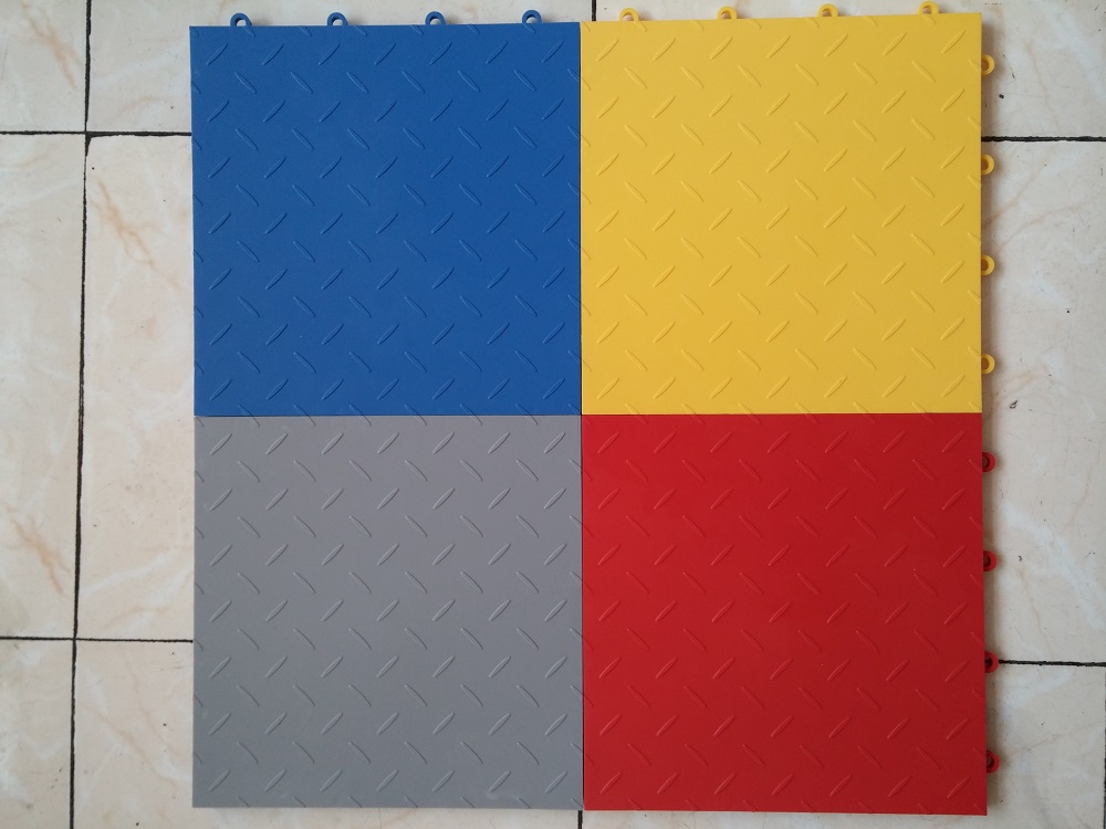 Interlocking PVC Anti slip Heavy Duty Garage Floor Tiles Easy Clean PVC Plastic Garage Floor Tiles